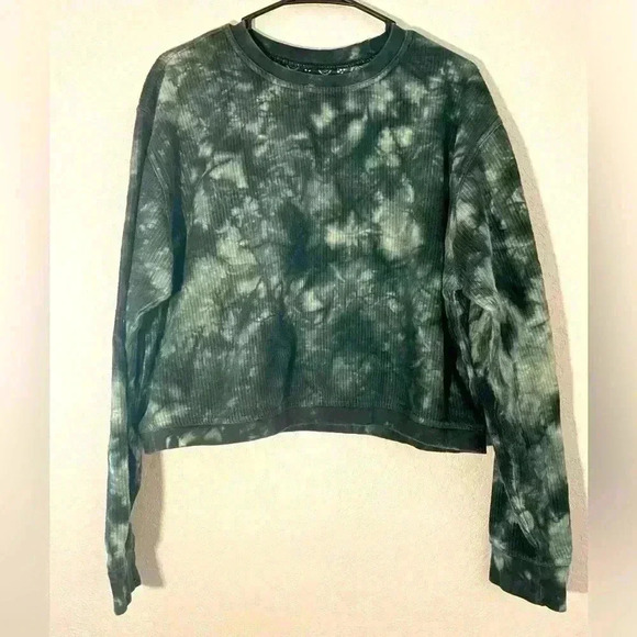 Royce Brand Womens Size Large Blue and White Water Colored Crew Neck Pullover - Picture 1 of 7